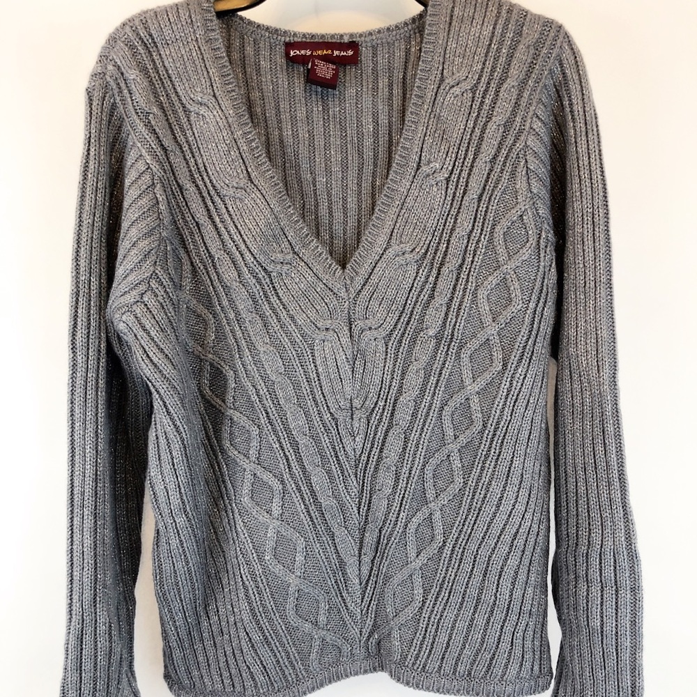 Jones wear sweater